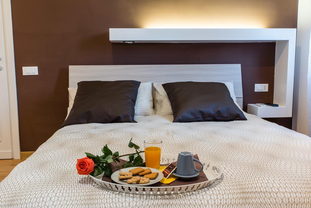 Bed and Breakfast Mirabilia Urbis Roma Экстерьер фото